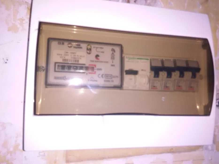 Electrician autorizat