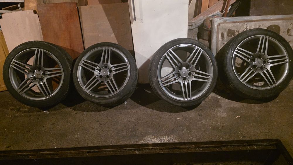 Продам диски с летней резиной