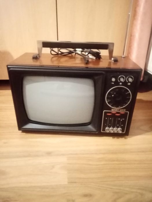 Vând televizor Sport 231P
