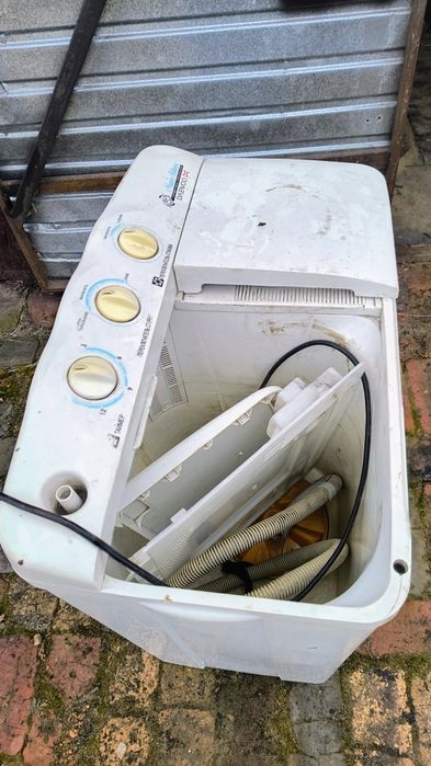 Стиральная машинка полуавтомат