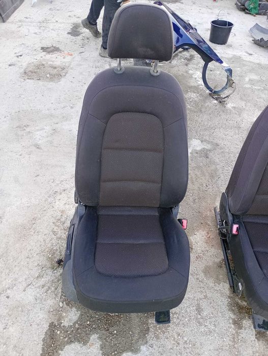 Scaune fata audi A4 b8 500 ron
