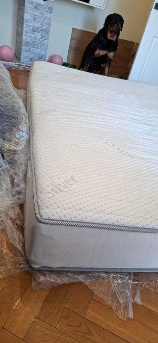 Vând saltea matrimonială 200x160x30 cm