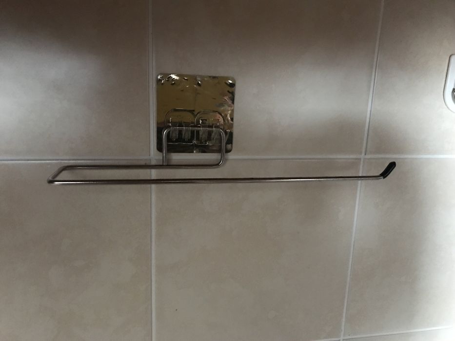 Держатель для полотенец/бумаги/ножниц