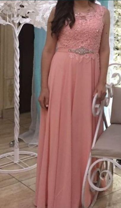 Вечернее молодежное платье