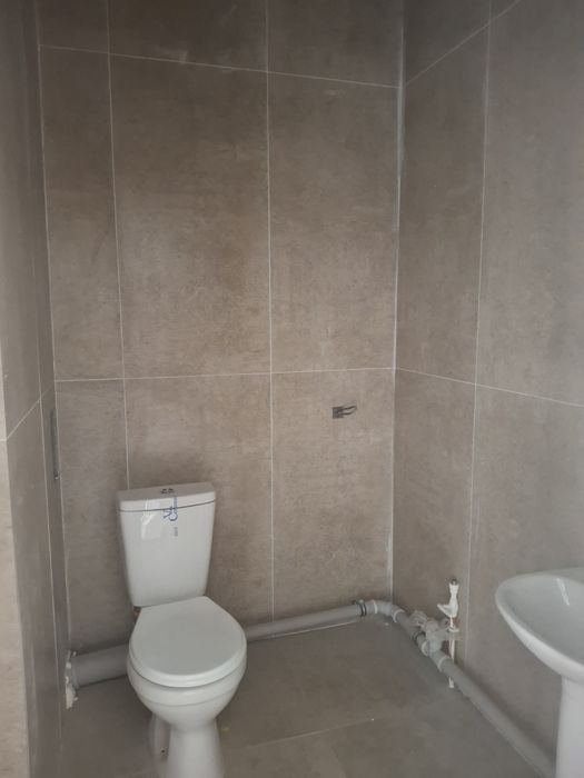 Golden House: O'z Zamin