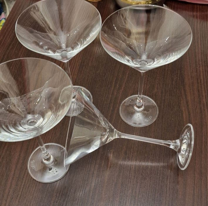Продам бокалы под мартини 6 шт