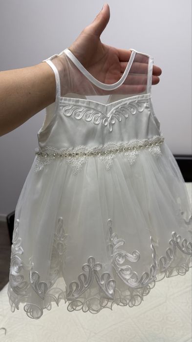 Продам платья б!у в отл. состоянии