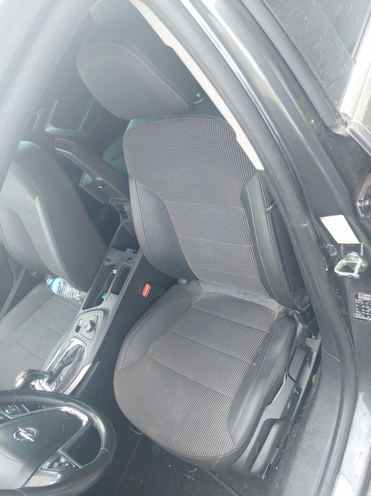 Opel Insignia 2.0 cdti , Опел Инсигния на части!
Април 2012