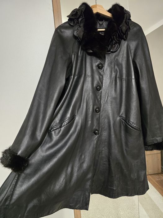 Кожанную куртку плащ