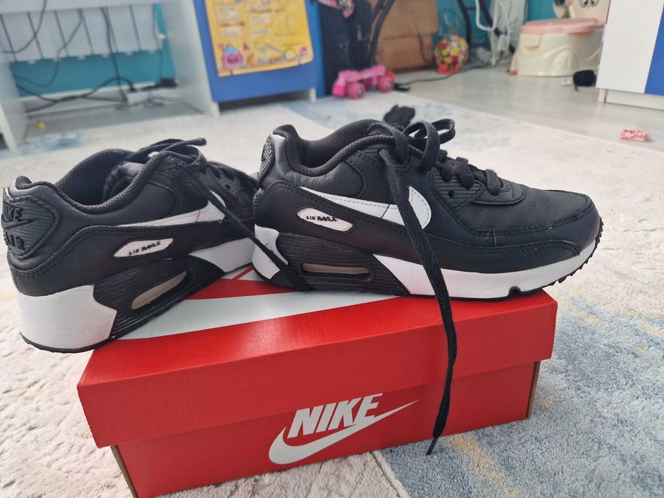 Детски маратонки nike AIR