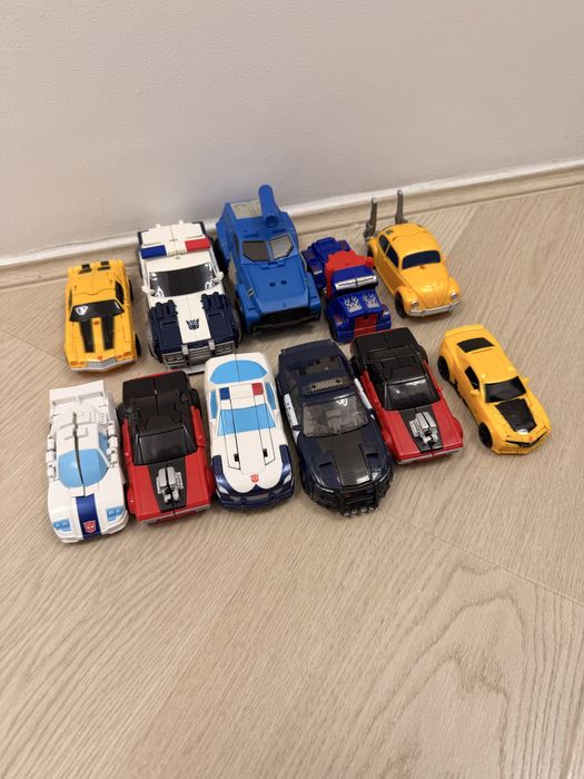 Roboti Transformers masini