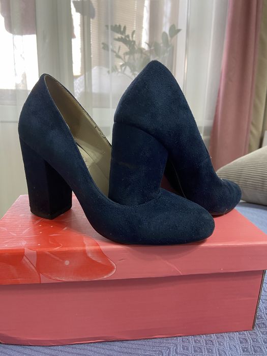 Продам туфли 35р