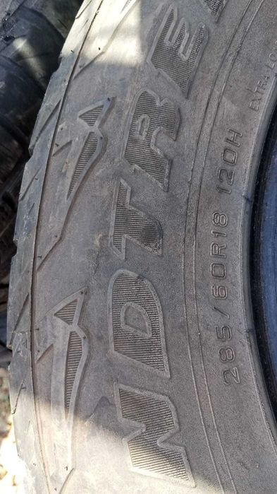Продам шины 285/60R18