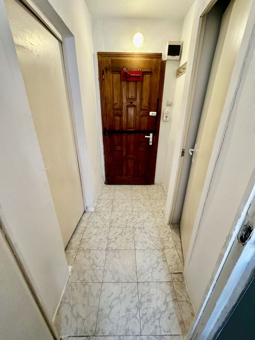 Inchiriez garsoniera Gradiste