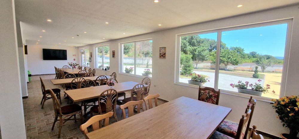 Продава се Хотел в с. Гюльовца, Област Бургас - 6842 кв.м за 391 €/кв.м - Снимка #7