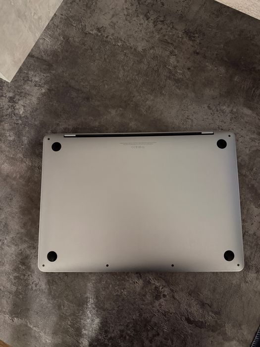 MacBook Pro 13” M1 (512 GB)