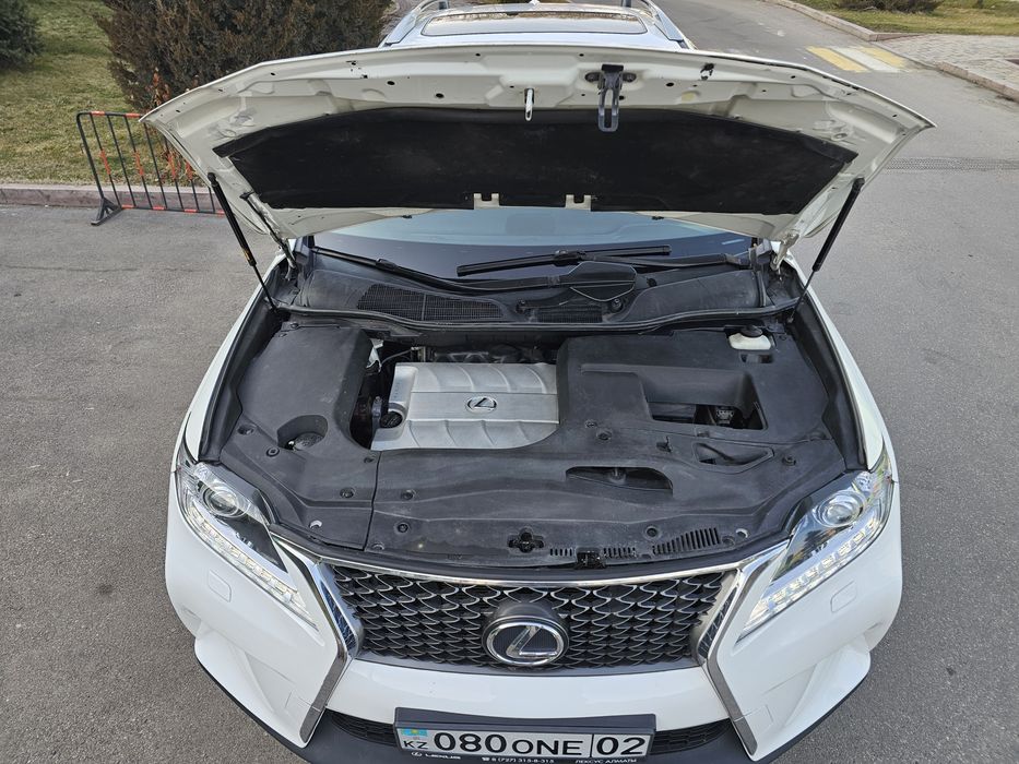 Шикарный LEXUS RX350 рестайлинг