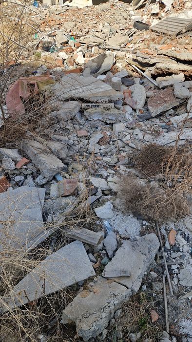 Отдам строителный мусор