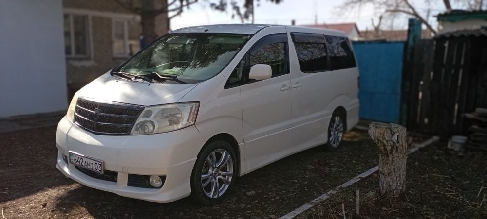Toyota Alphard 2002