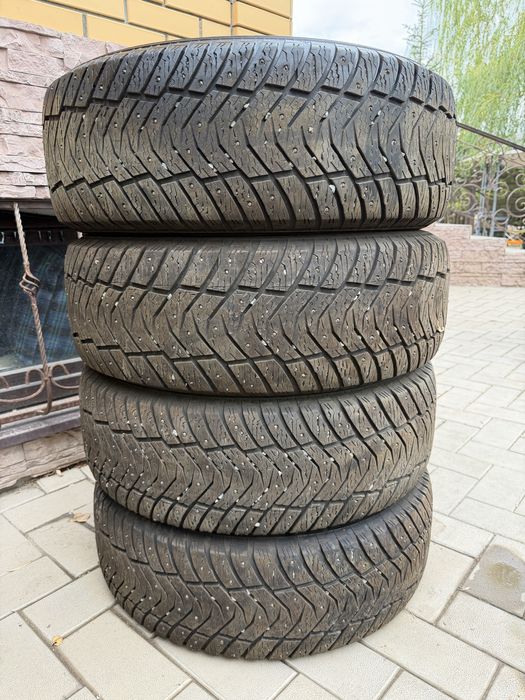 Продам зимнюю резину