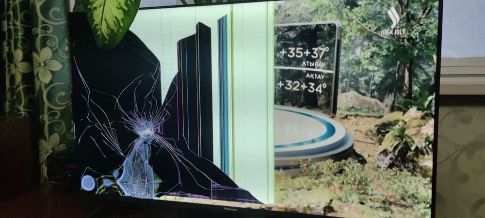 Продам  телевизор Hisense LED 40A4BG на запчасти.