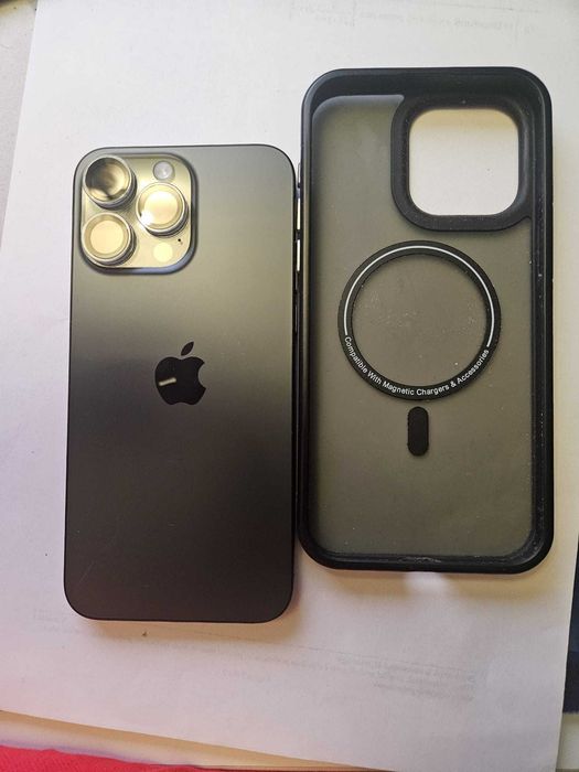 iPhone 15 Pro Max • 256 GB • Baterie 85% • Huse + Folii + Cutie