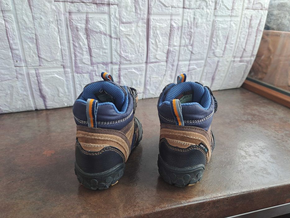 детски ботуши,зимни обувки,боти,апрески,Geox номер21 за момче,геокс