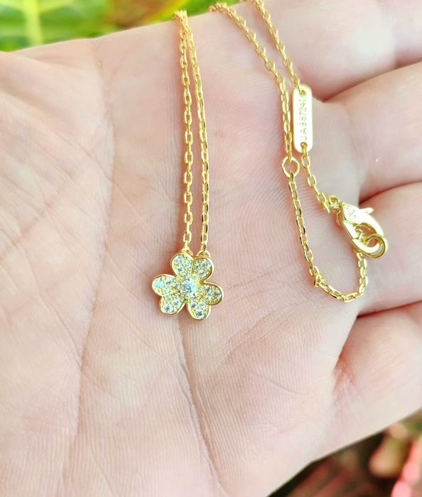 Дамско Колие -Ван Клееф и Апарел Van Cleef Frivole Pendant, Mini Model