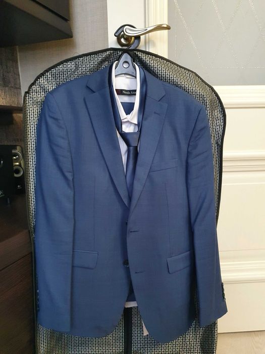 продам костюм синий