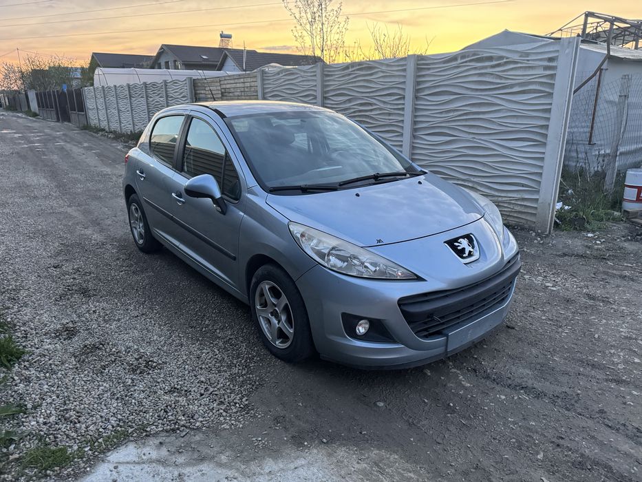 Oglinda/Oglinzi Peugeot 207 Facelift stanga/dreapta