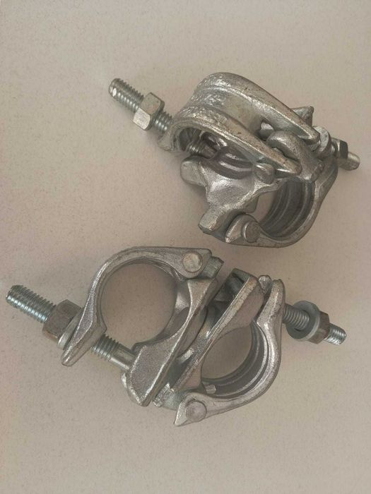 Хомуты для строительных лесов чугунный поворотный, неповоротный