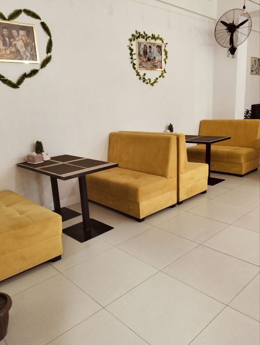 Кафе учун диванлар сотилади