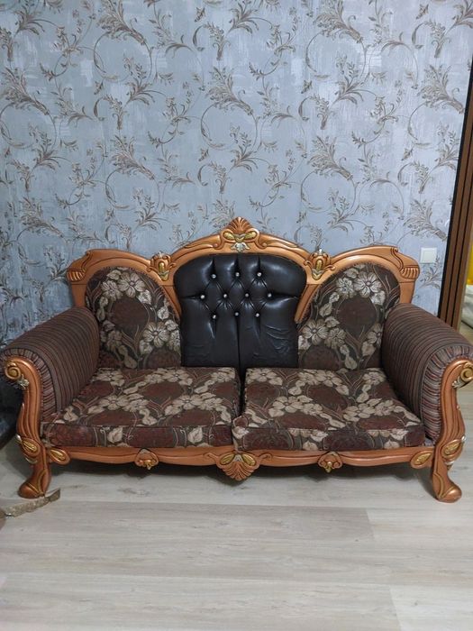 Диван и кресло  срочно