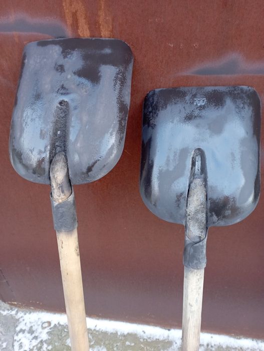 Продам советские совковые лопаты.