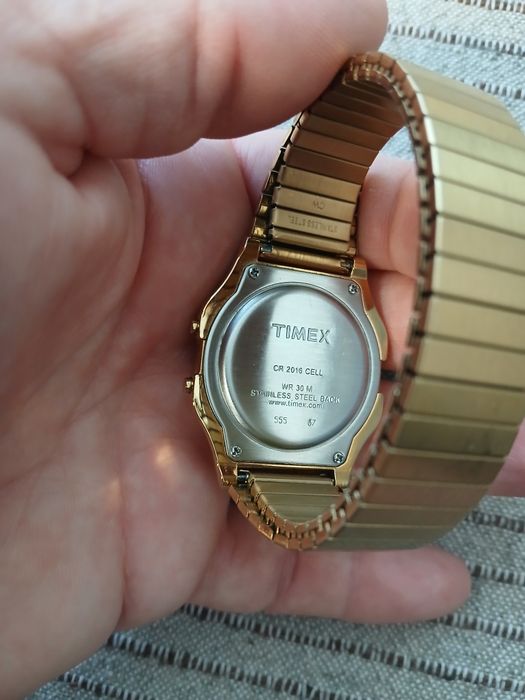 Часовник Timex  Vintage Digitam Watch