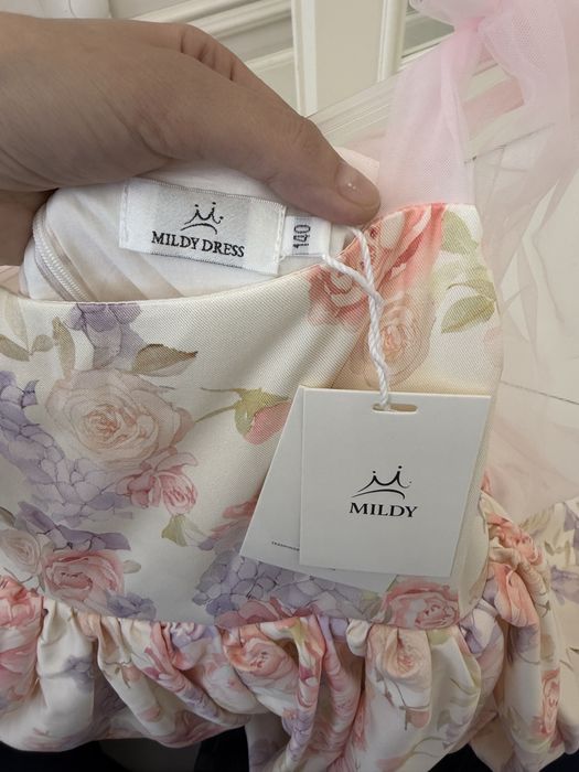 Платье детское 140 см  на праздник