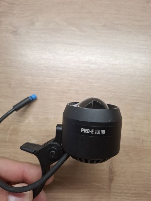 Bec /far Acid Pro-E 200 x-Connect Front Light e-bike