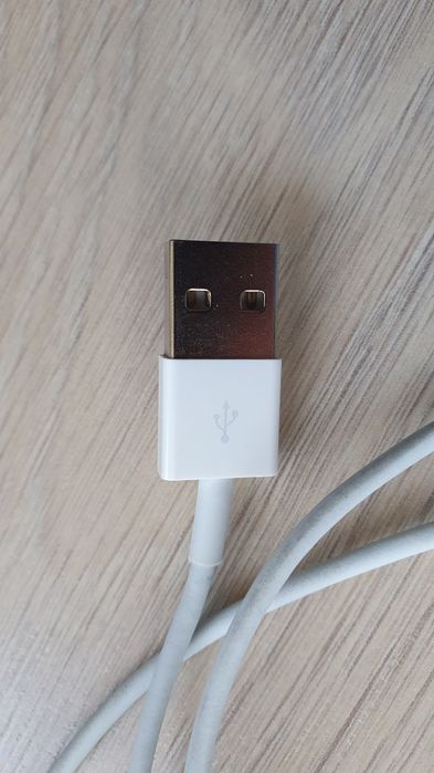 Charger auto Apple Belkin + Cablu Lightning alimentare date Curier OLX