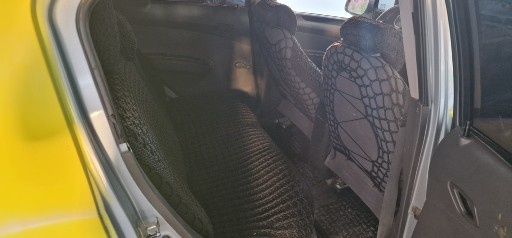 Spark Sotiladi 2012 yil