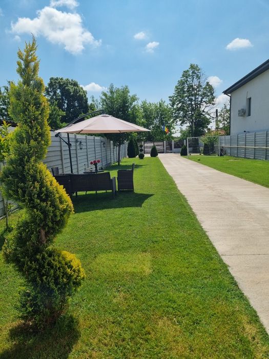 Casă eficientă energetic 240mp + 1100mp teren