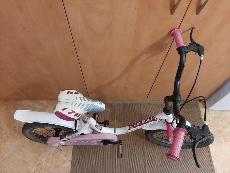 Детско колело с помощни колела