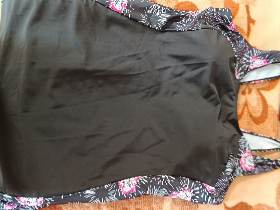 Продам купальник