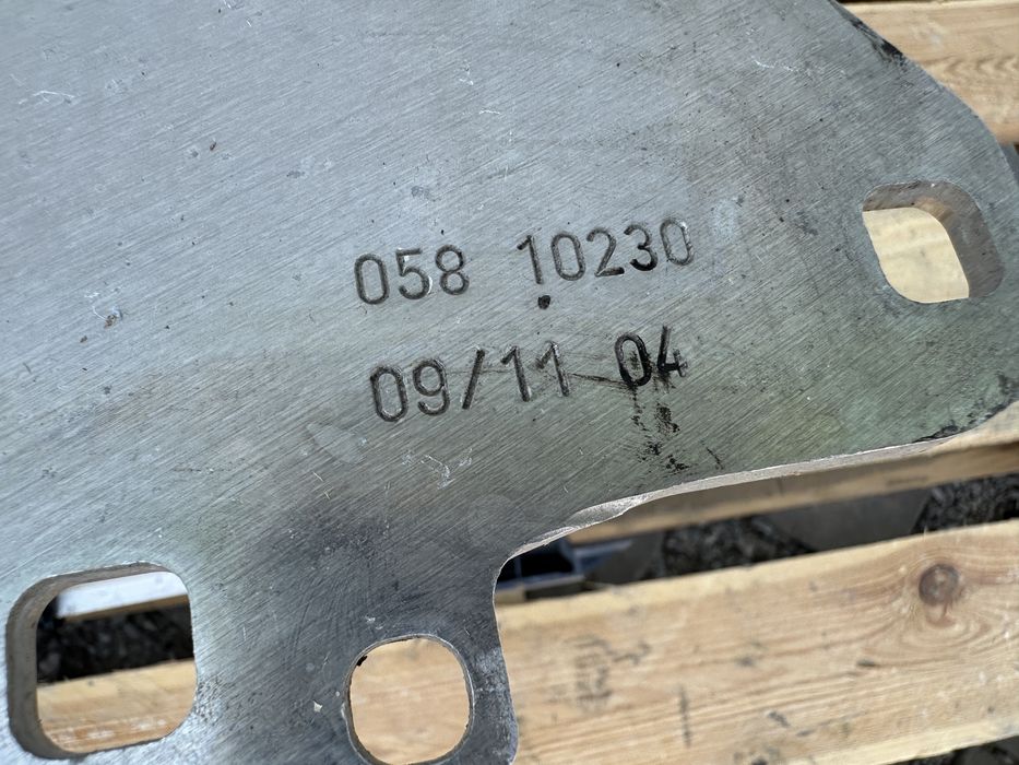 Предна греда AUDI A8 D4 4H 05810230