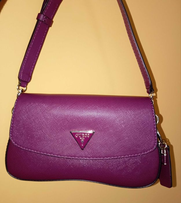 Чанта дамска Guess Cordelia Burgundy Bordeaux.