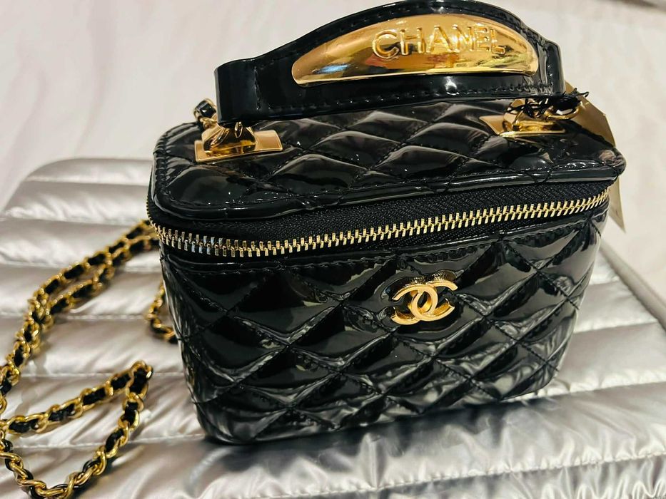 Чанти ISL -Michael Kors DIOR и други несесери и портмонета