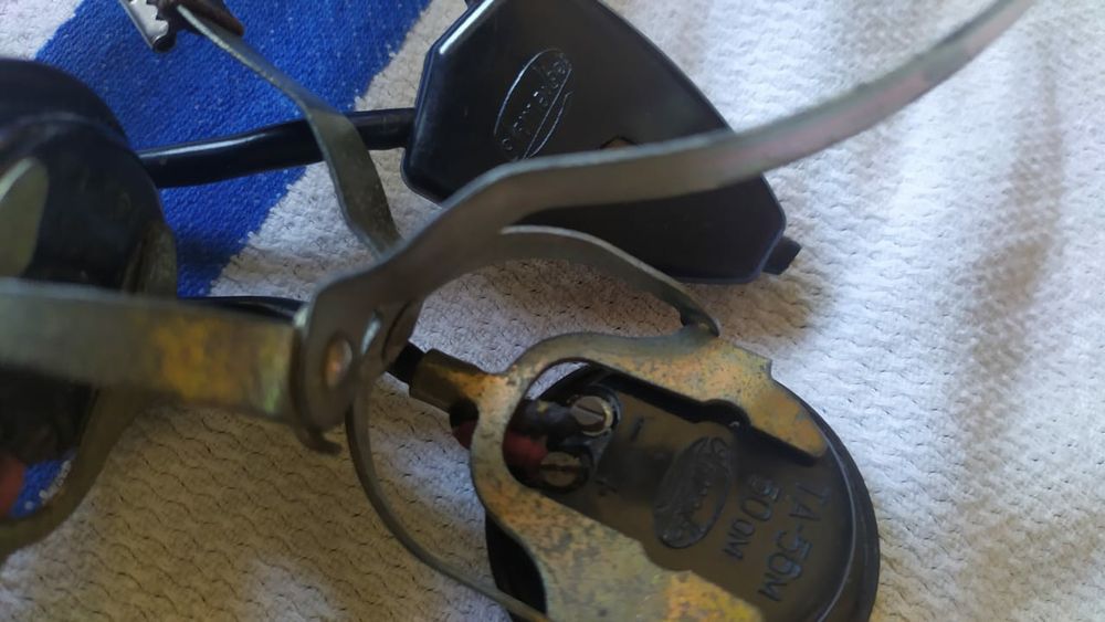 Динамо машина с наушниками