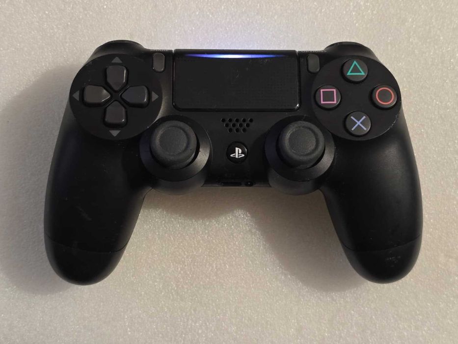 Controller Wireless Sony DualShock 4 V2 Model CUH-ZCT2E Negru Original