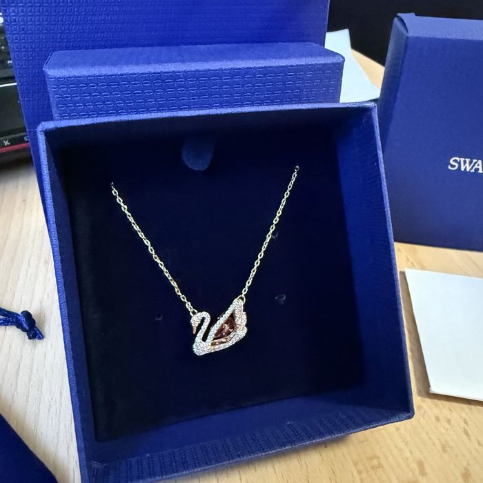 Lantisor Swarovski Dancing Swan Rose/Gold