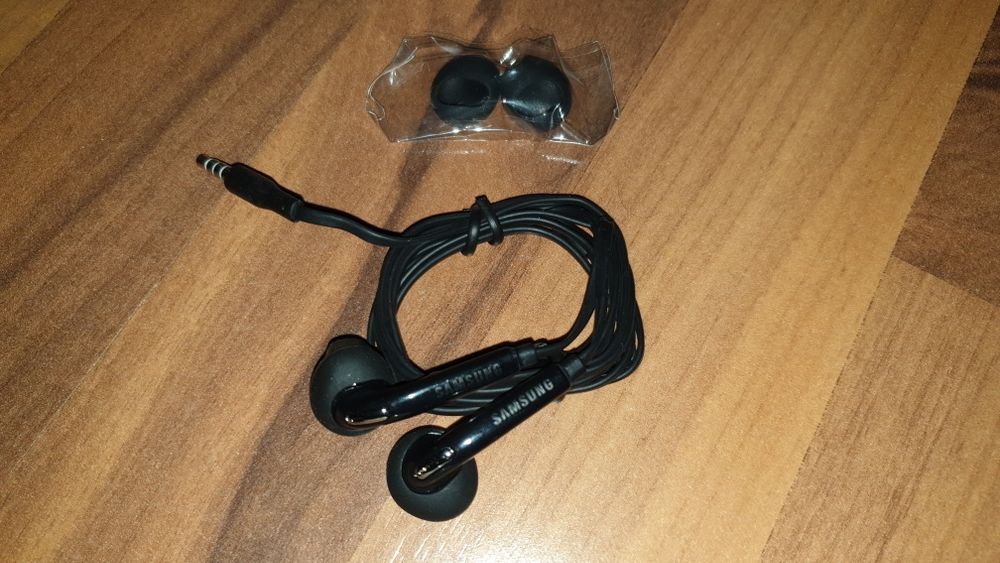 Casti handsfree noi originale Samsung S 4 5 6 7 8 9 Note 4 5 8 9 J A