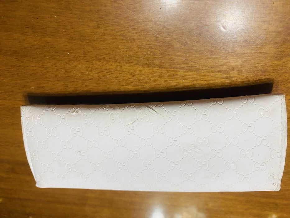 3 tocuri de ochelari Gucci